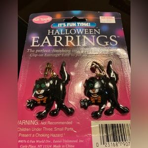 NIB: Set of 2: Black Cat Clip On Earrings